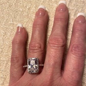 GORGEOUS RECTANGULAR WEDDING ANNIVERSARY CASUAL RING